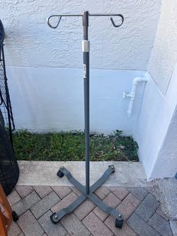 IV pole stand with wheels