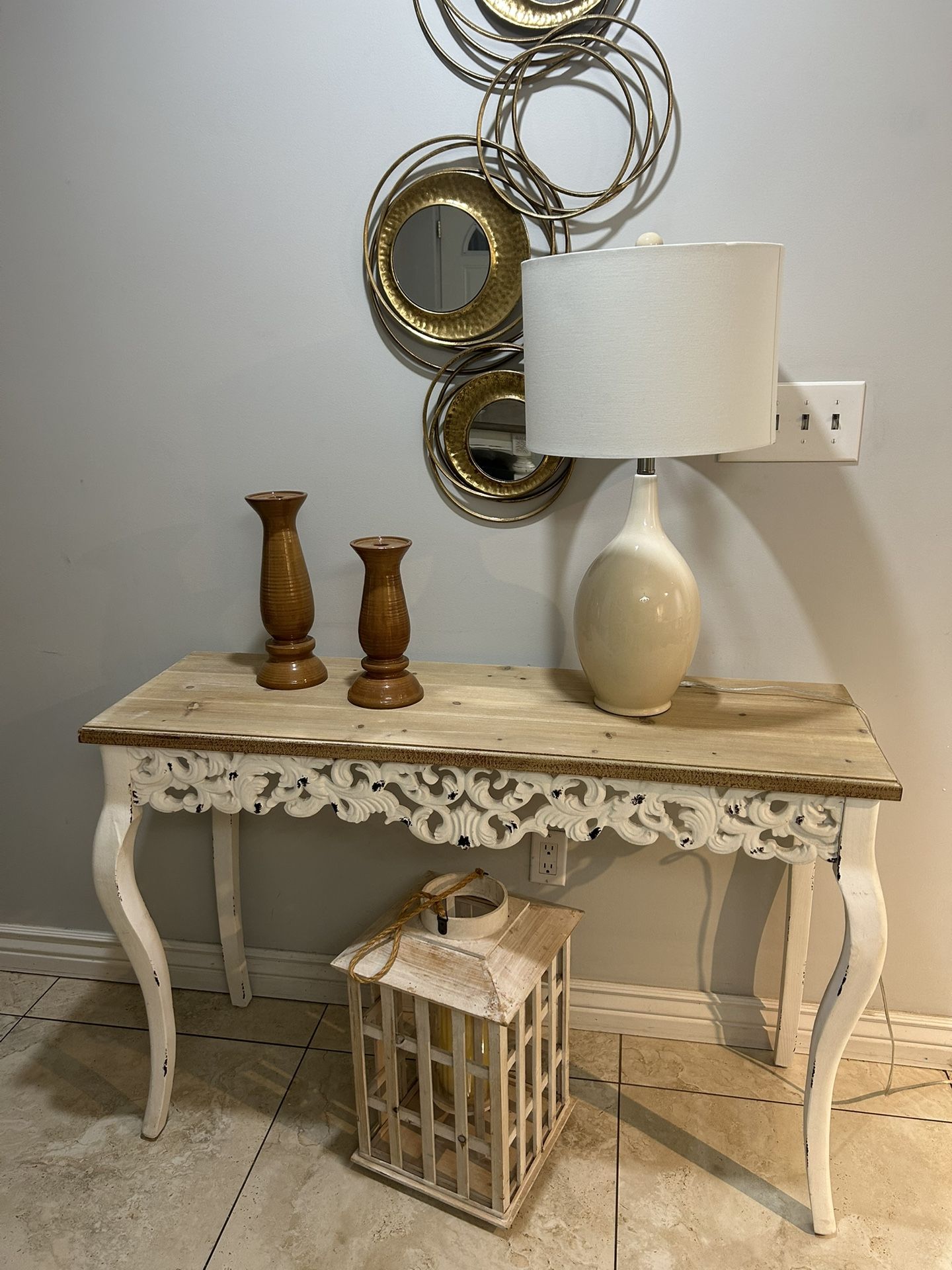 Console and Entry Table