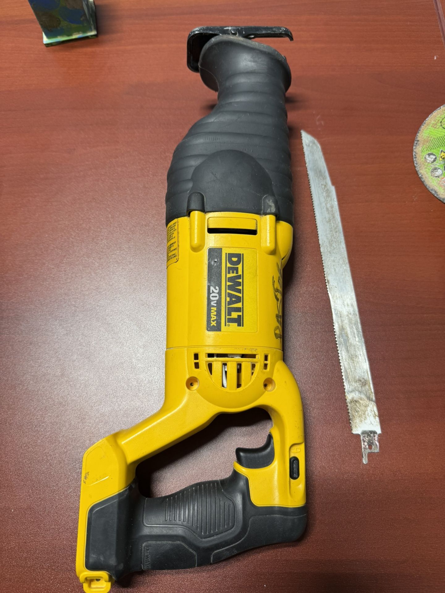 Dewalt DCS355 Cordless Reciprocating saw