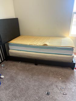 Twin bed with mattress n box spring