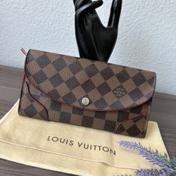 Louis Vuitton, Bags, Louis Vuitton Damier Ebenecaissawallet