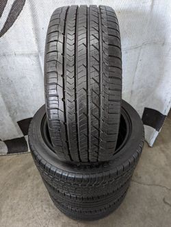 225/45r17 "Near Brand New" Goodyear Eagle Sport All Season Tires