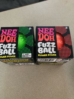 Needoh Flower power Fuzz balls