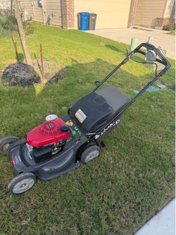 Honda lawn mower Hrx217
