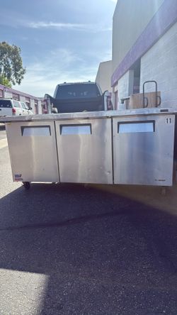 Sandwhich Prep Fridge