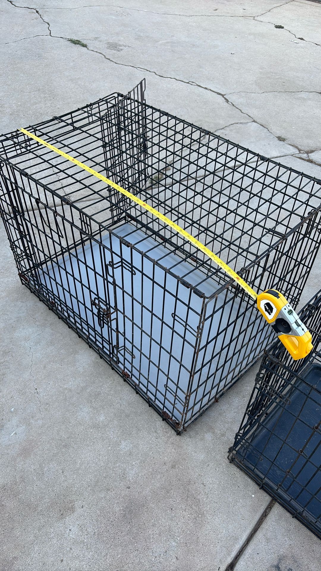 2 Dog Kennels