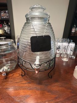 Beverage dispenser