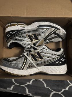 New Balance 1906 Size 9