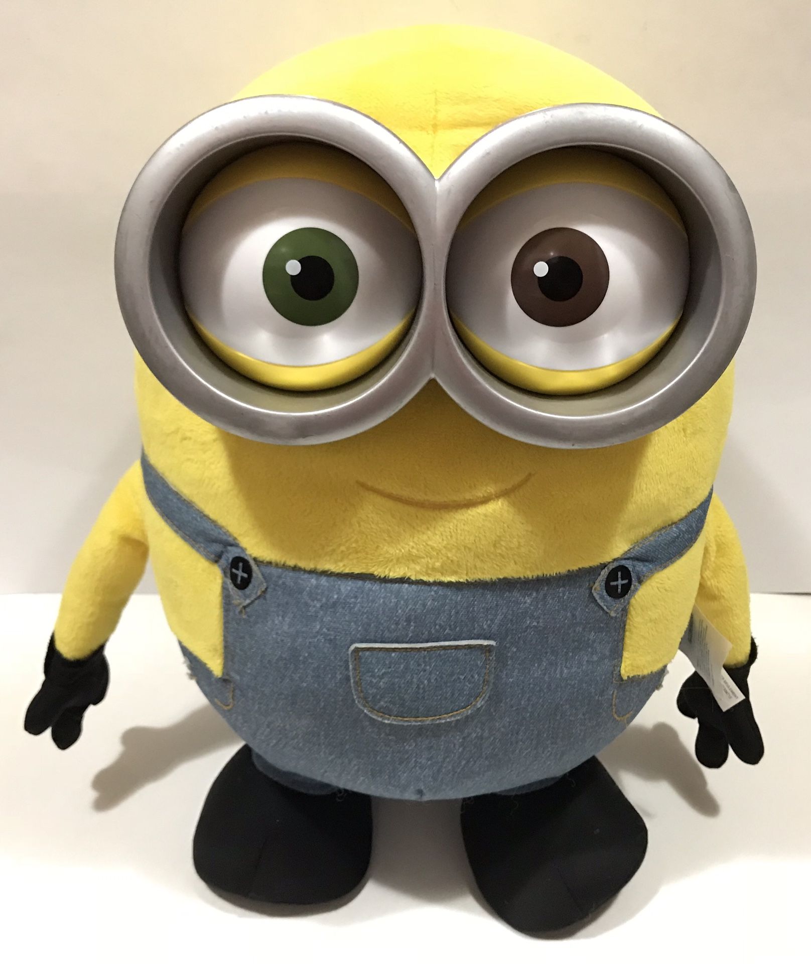 Despicable Me Minion Bob Light up Talking Plush