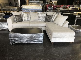 Brand new Livingroom Sectional Sofa For Sale, Free Shipping in DFW 