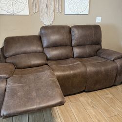 Brookings 2 Power Sofa in Brown