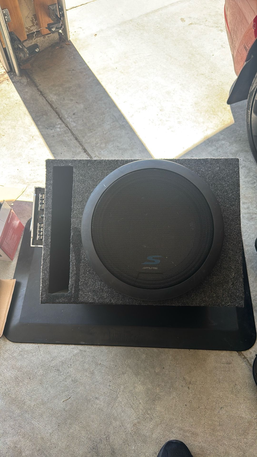 Alpine Sub Kicker 6 By 9s 3 Inch Door Speakers Tweets Also And Two Boss Amps S Joy Stereo With Camera