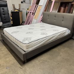 Queen Bed $280