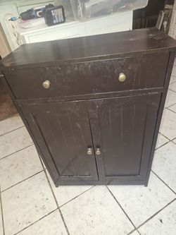 Price is firm.. cute microwave table