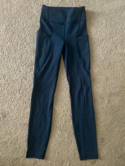 Lululemon leggings Size: 2