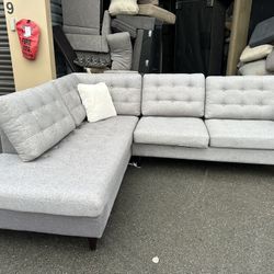 Sectional couch