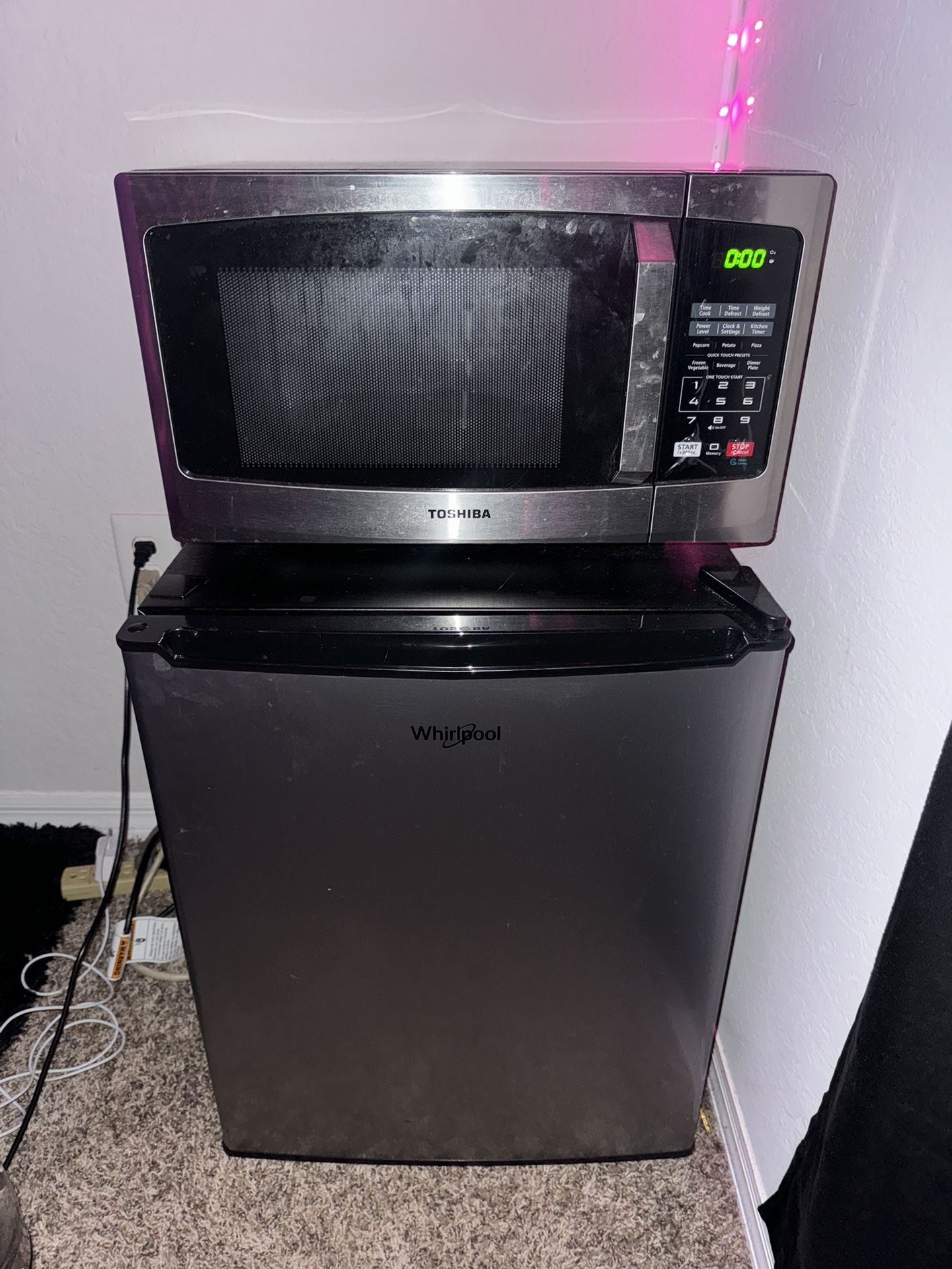 Microwave & Mini Fridge