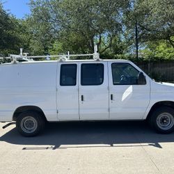 2014 Ford E-150