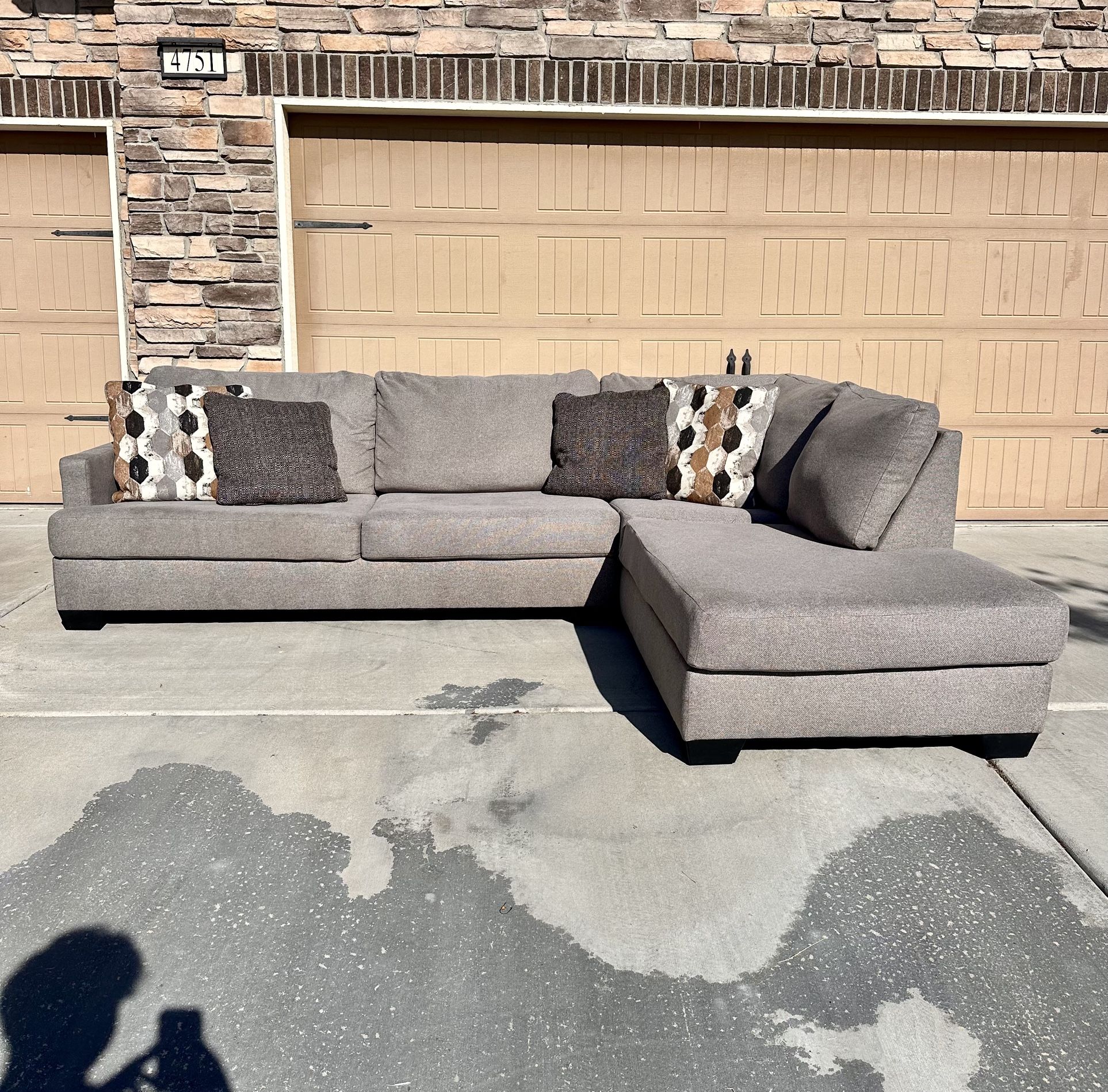 CAN DELIVER - Ashley Sectional Couch
