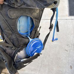 Camelpack Hiking Water Vessel- backpack