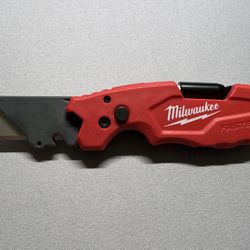 New - Milwaukee FASTBACK 6-in-1 Folding Utility Knife