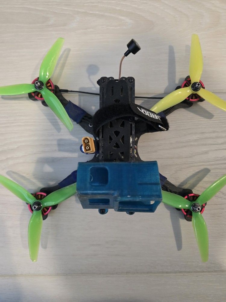 FPV Custom Quad - 6s, Crossfire, Unifi PRO 32 & Tmotor Stack