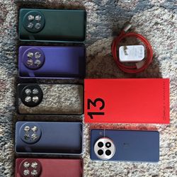 Oneplus 13 premium version (16gb ram/512gb storage)