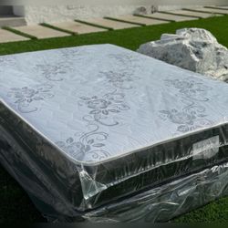 Queen size mattress / Colchon