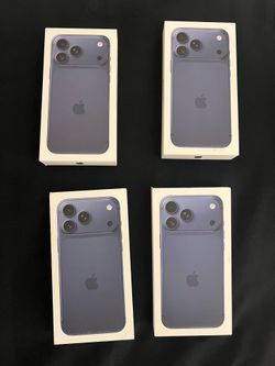 New iPhone 17 pro max blue or 17 pro unlocked I deliver