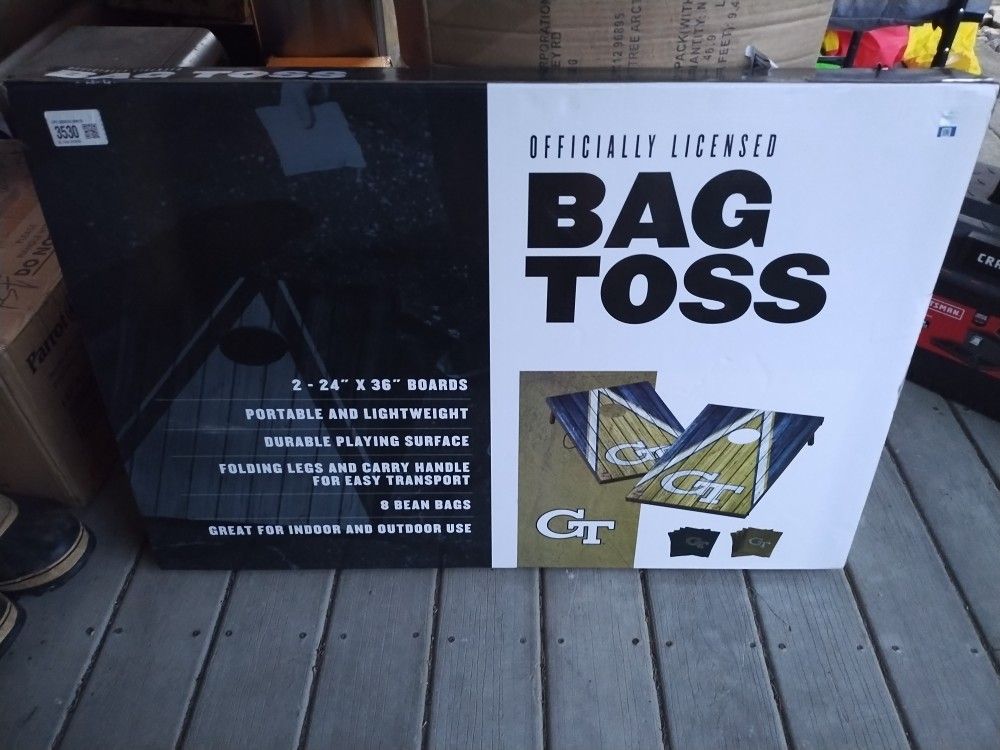 NEW BAG TOSS WITH BAGS