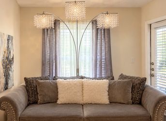 Chandelier floor lamp
