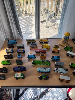 Thomas the tank and friends train lot of 36