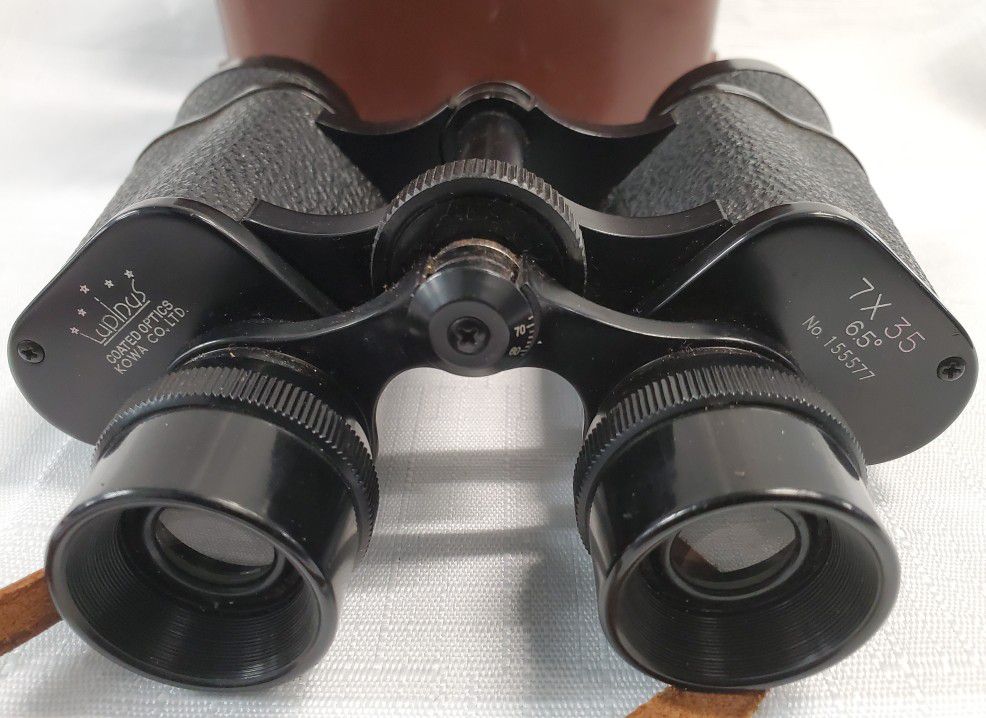 Vintage Binoculars Kowa Prominar 7X35 Field 6.5 degree With Leather Case & Strap