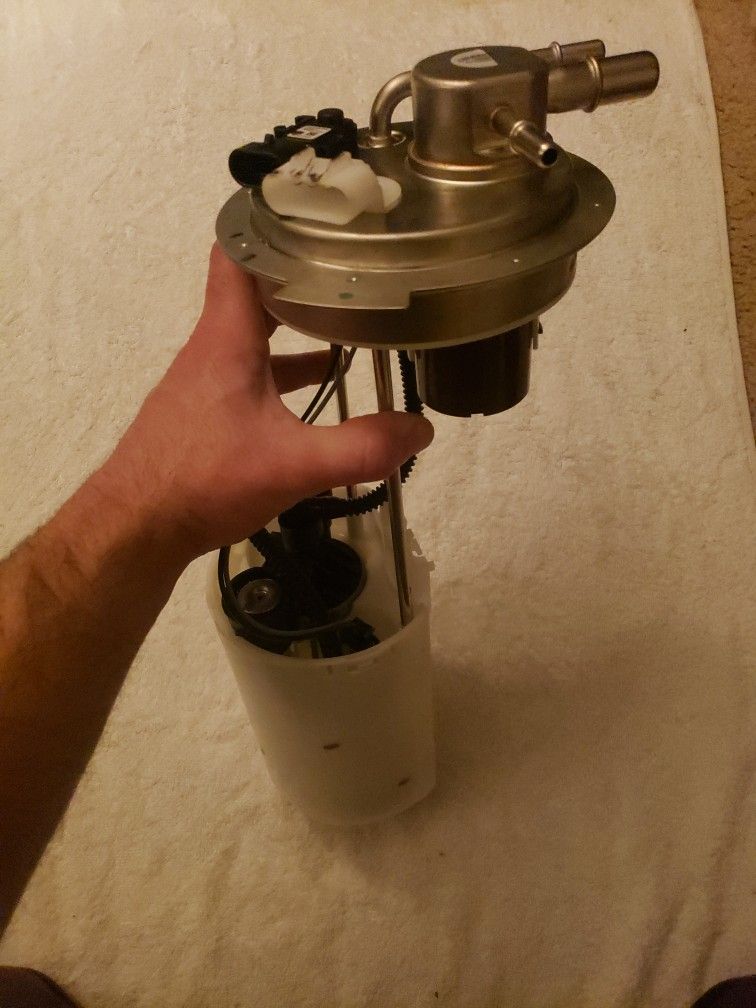 Fuel Pump Housing/assembly Express/Savana