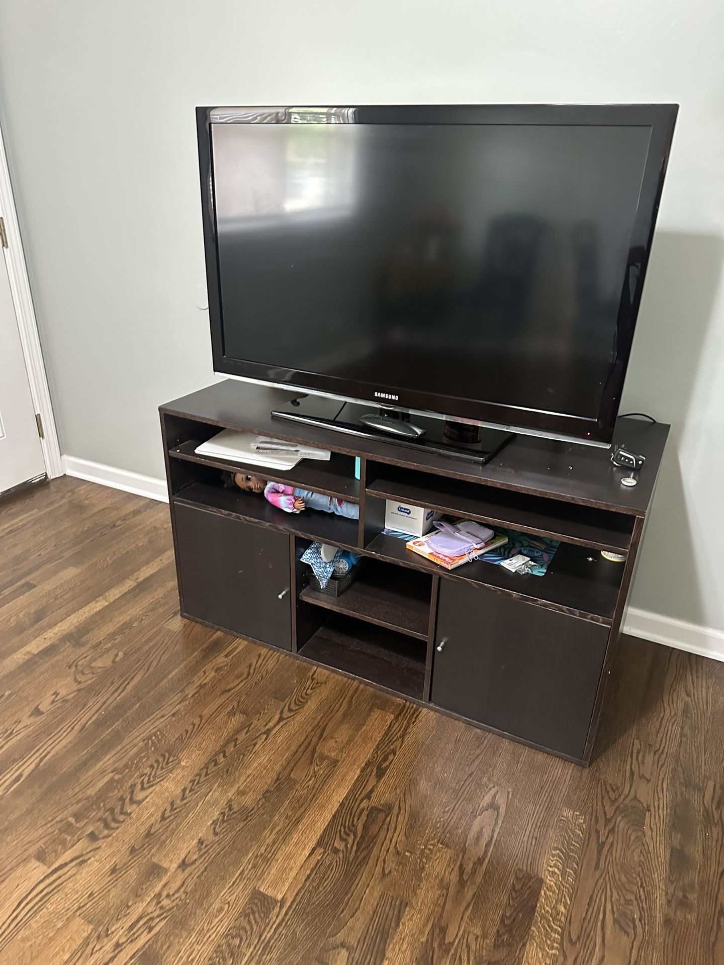 TV , Frame