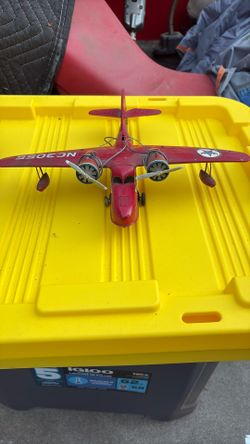 Antique Texaco airplane back in the 1940s