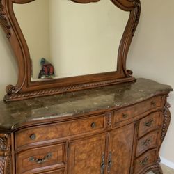Elegant Wood Dresser with Mirror