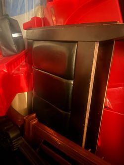 Queen bedroom set with mattress