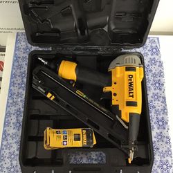 Dewalt finishing Nail 