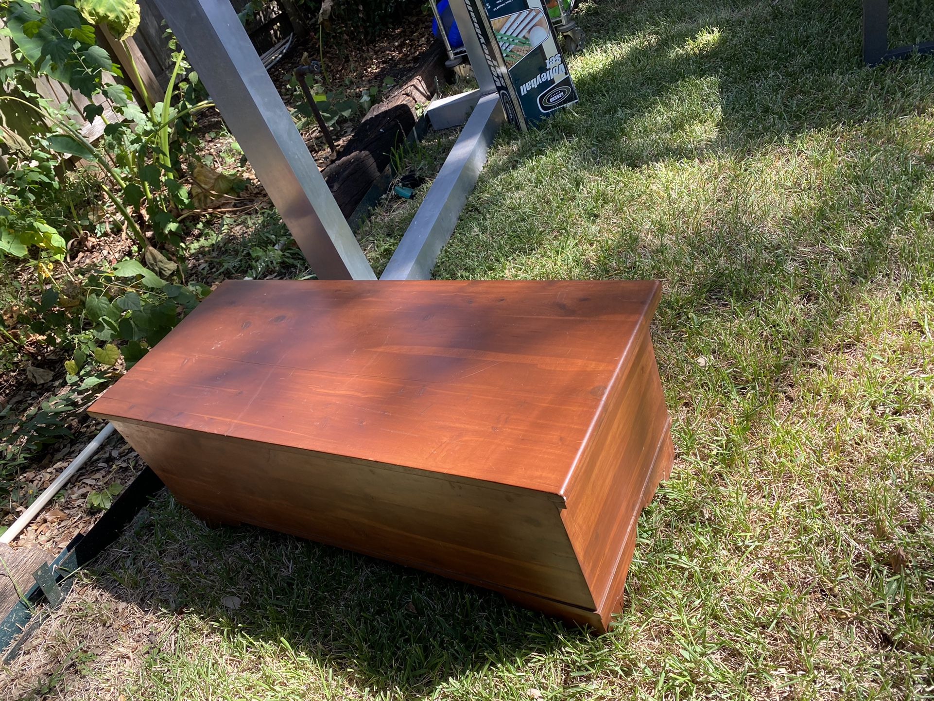 BIG GARAGR SALE FRIDAY 9/30 - SATURDAY 10/01