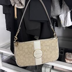 Coach Shoulder Bag 