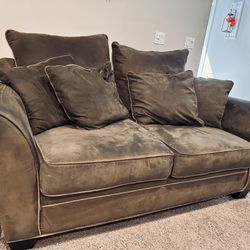 Love Seat / Sofa
