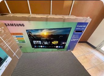 85 TV Samsung light scratch on the screen cannot see when TV is on $55 down my Financing for delivery