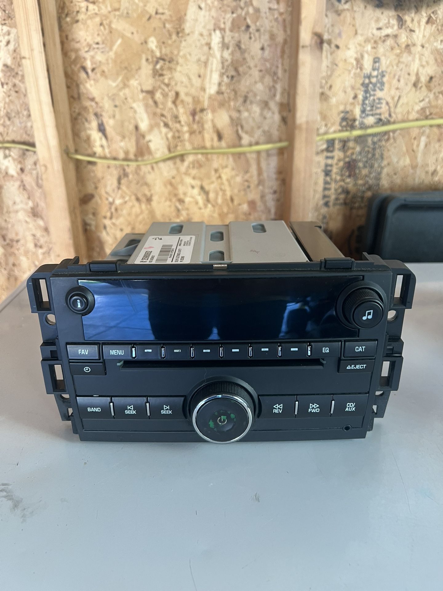 2009 2010 2011 2012 2013 CHEVROLET TRAVERSE AM/FM RADIO RECIEVER OEM
