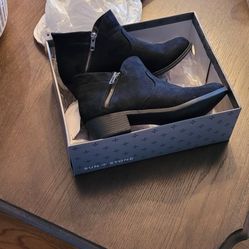 Womens Black Suede Booties Size 8 New