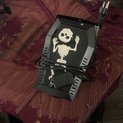 skeleton fog machine