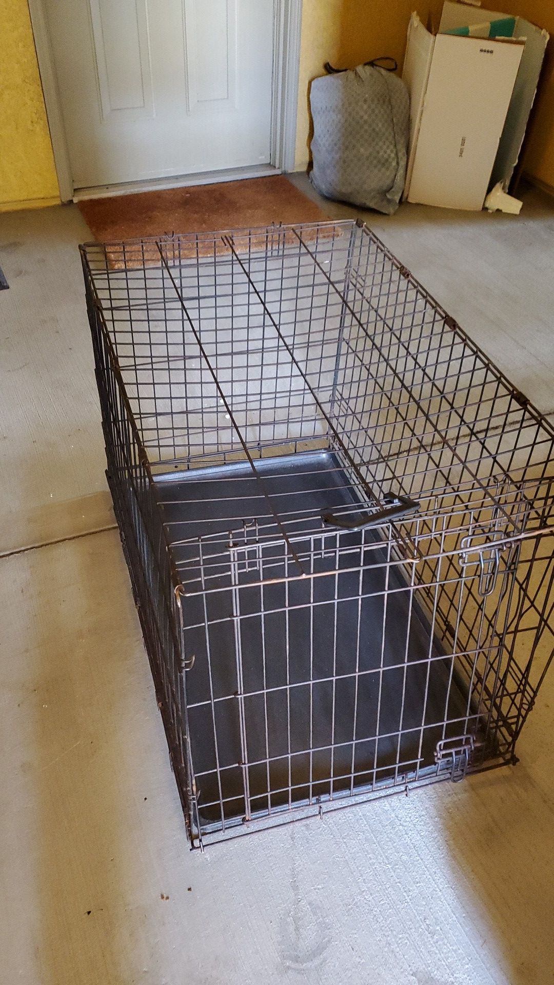 Dog crate