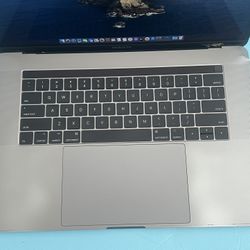 MacBook Pro (15-inch , 2017 ) Core I 7 , Memory 16 Gb Ram , Storage 256 SSD Comes With Charger 