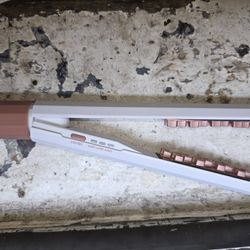 ConAir Hair Straightener? Flat Iron