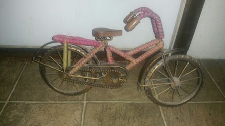 Collectable miniature bike. I'd say 18 inches? So cute